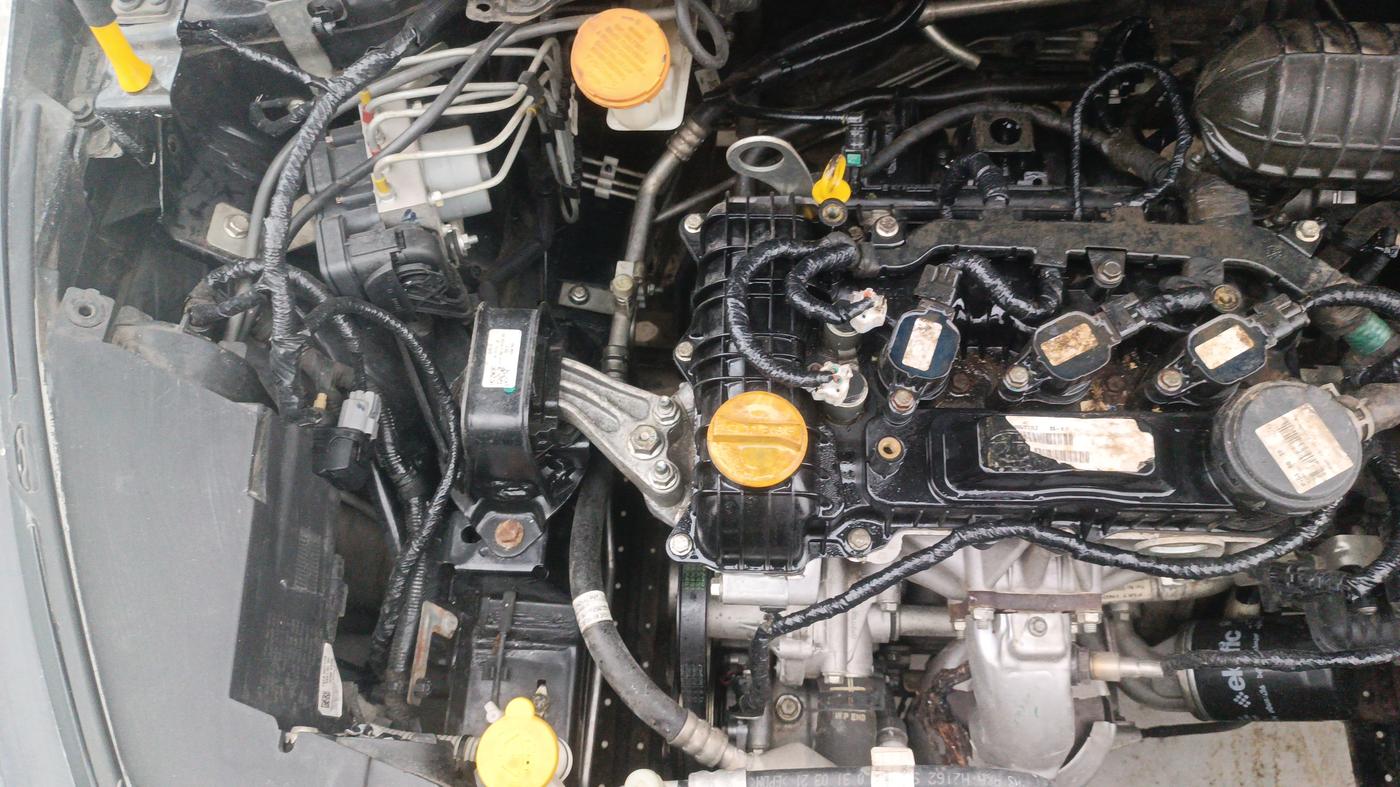 2021 Tata ALTROZ XZ PLUS PETROL DARK EDITION, Petrol, Manual, 56,804 km, Engine View - Right