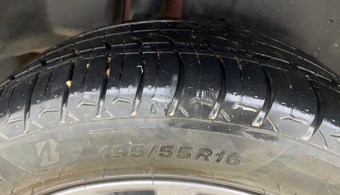 2018 Maruti Ciaz ALPHA  AT 1.4  PETROL, Petrol, Automatic, 74,123 km, Right Rear Tyre Tread