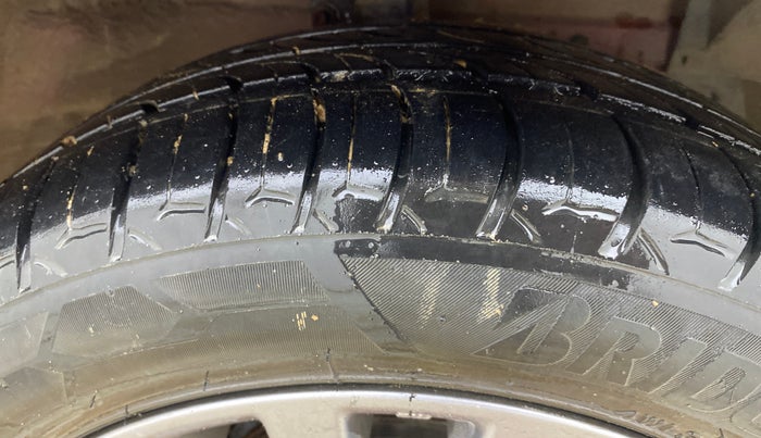 2018 Maruti Ciaz ALPHA  AT 1.4  PETROL, Petrol, Automatic, 74,123 km, Right Front Tyre Tread