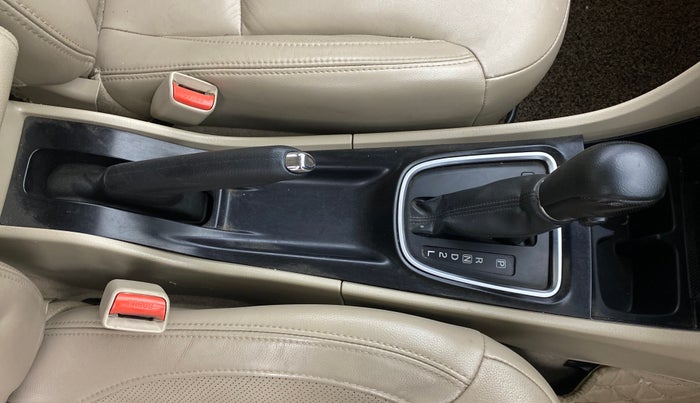 2018 Maruti Ciaz ALPHA  AT 1.4  PETROL, Petrol, Automatic, 74,123 km, Gear Lever