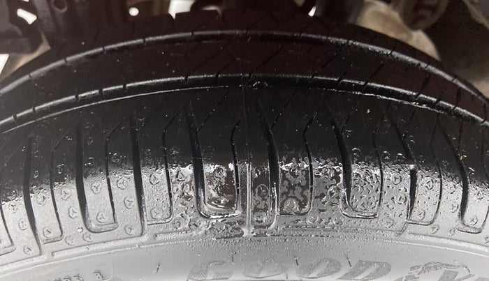 2011 Maruti Alto K10 VXI P, Petrol, Manual, 58,071 km, Right Rear Tyre Tread