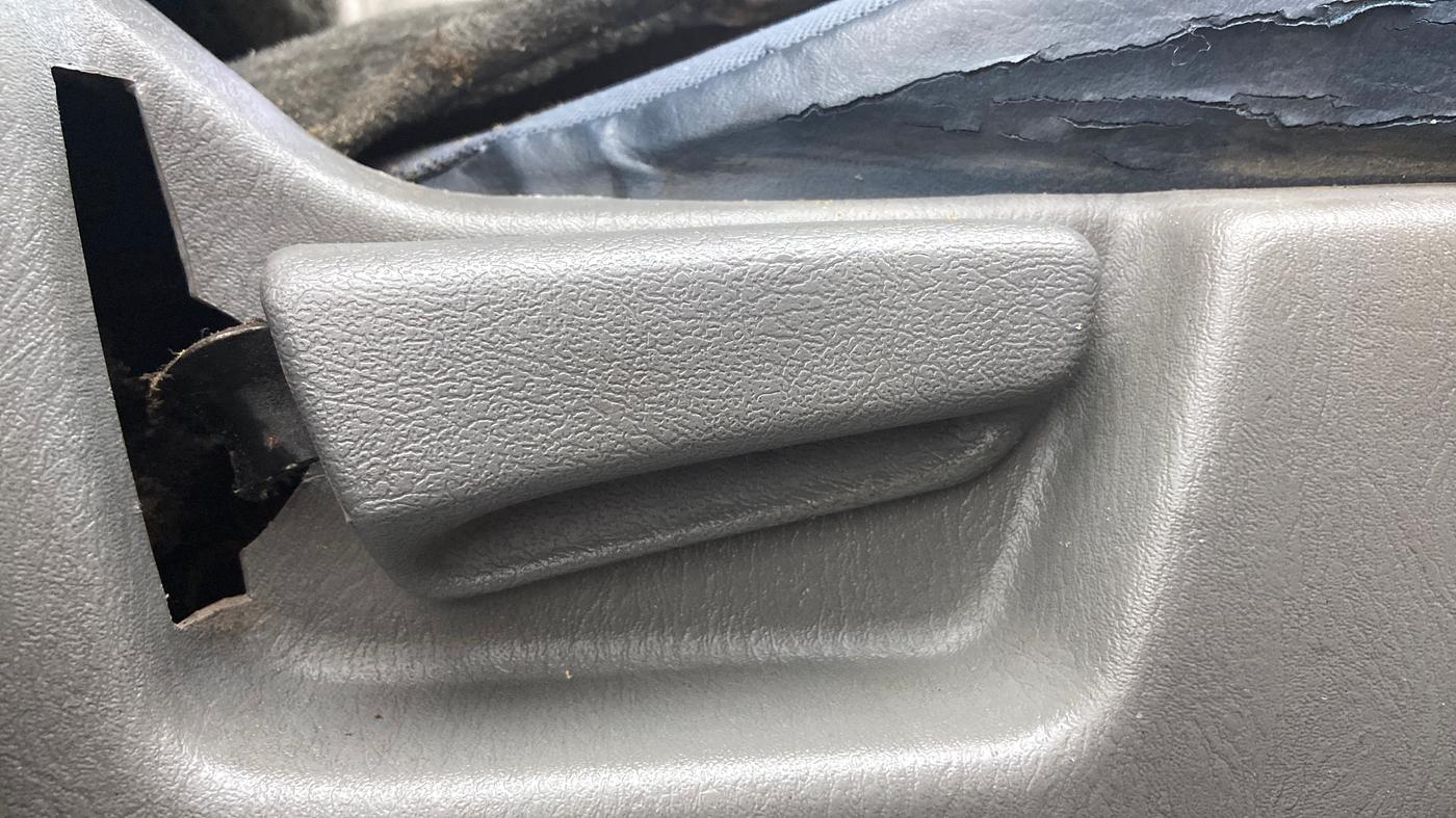 2011 Maruti Alto K10 VXI P, Petrol, Manual, 58,071 km, Driver Side Adjustment Panel