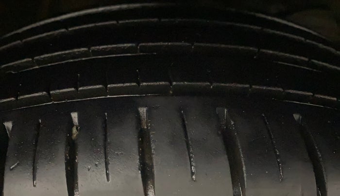 2024 Maruti Baleno ZETA PETROL 1.2, Petrol, Manual, 10,455 km, Right Front Tyre Tread