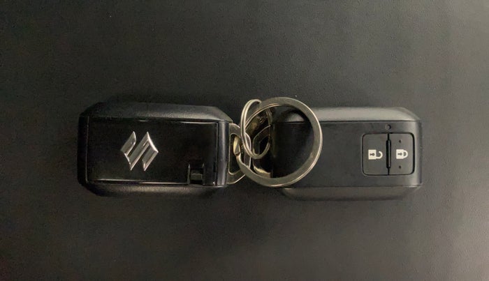 2024 Maruti Baleno ZETA PETROL 1.2, Petrol, Manual, 10,455 km, Key Close Up