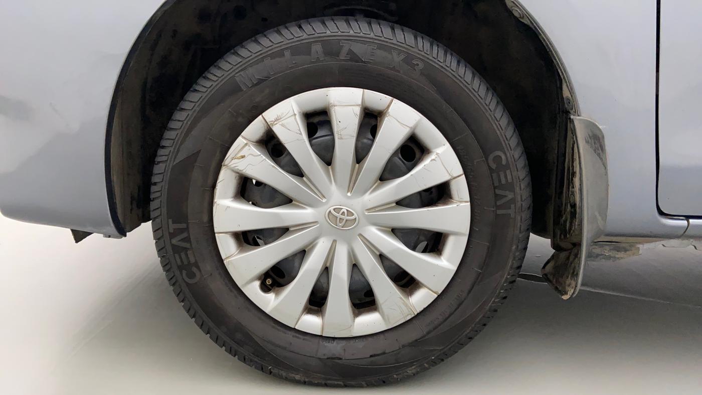 2014 Toyota Etios Liva G, CNG, Manual, 63,871 km, Left Front Wheel