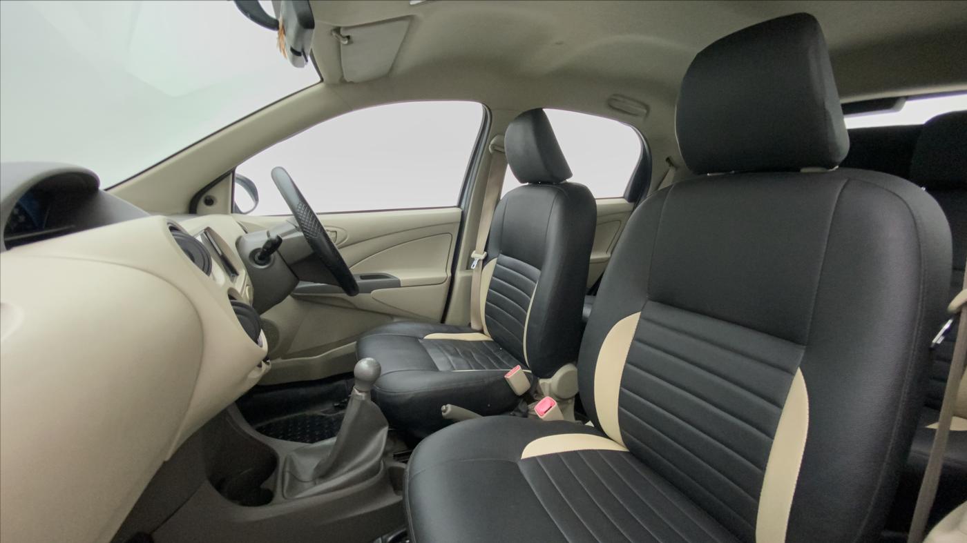 2014 Toyota Etios Liva G, CNG, Manual, 63,871 km, Right Side Front Door Cabin