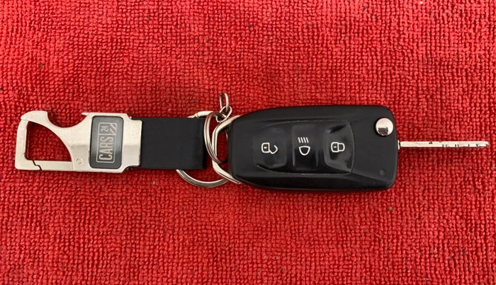 2017 Tata Tiago XT 1.05 REVOTORQ, Diesel, Manual, 92,134 km, Key Close Up