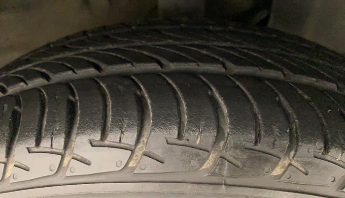 2021 Maruti New Wagon-R ZXI 1.2 AMT, Petrol, Automatic, 9,891 km, Right Front Tyre Tread
