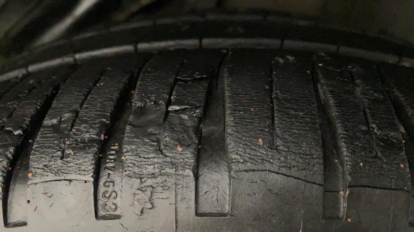 2013 Honda Brio S MT, Petrol, Manual, 75,335 km, Left Rear Tyre Tread