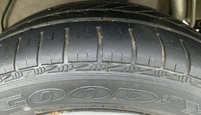 2019 Maruti Celerio VXI d, Petrol, Manual, 22,199 km, Left Rear Tyre Tread