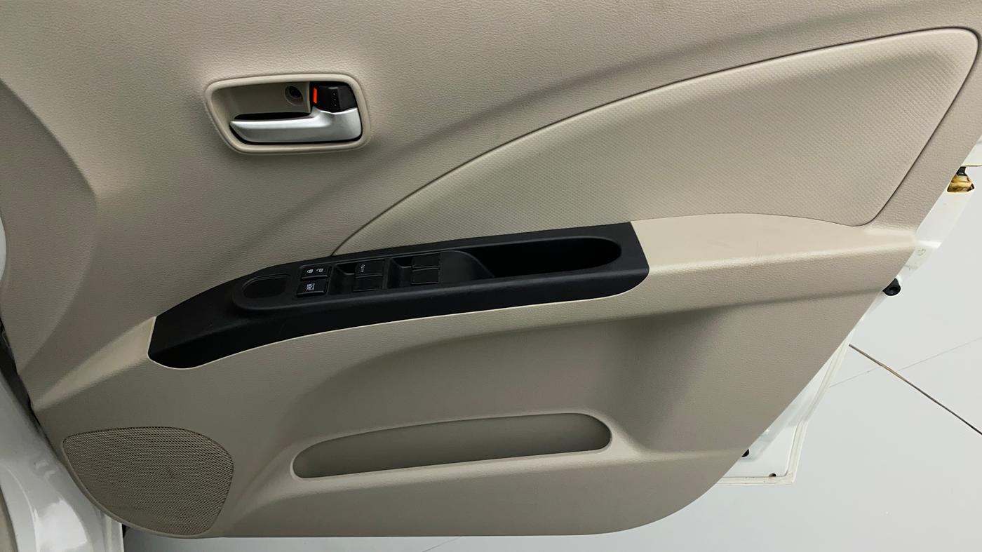 2019 Maruti Celerio VXI d, Petrol, Manual, 22,199 km, Driver Side Door Panels Control
