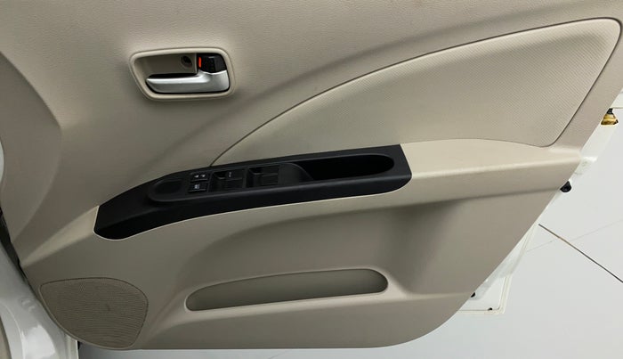 2019 Maruti Celerio VXI d, Petrol, Manual, 22,199 km, Driver Side Door Panels Control