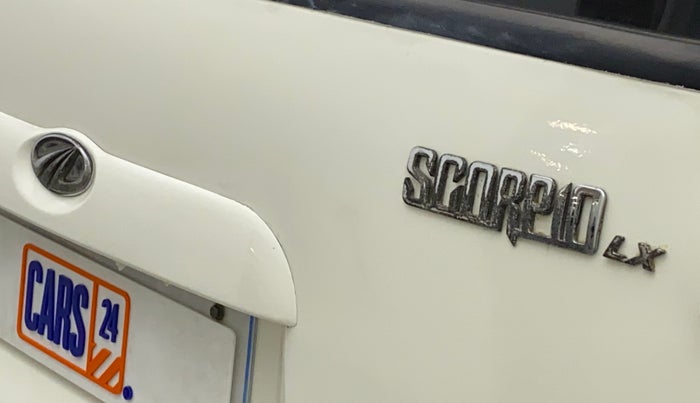 2012 Mahindra Scorpio LX BS III, Diesel, Manual, 84,884 km, Rear monogram/logo - Slight discoloration
