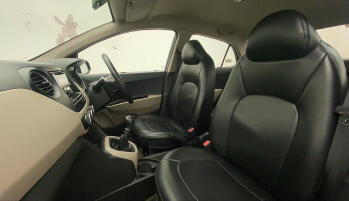 2015 Hyundai Xcent BASE 1.2, Petrol, Manual, 42,895 km, Right Side Front Door Cabin