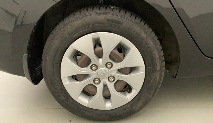 2015 Hyundai Xcent BASE 1.2, Petrol, Manual, 42,895 km, Right Rear Wheel