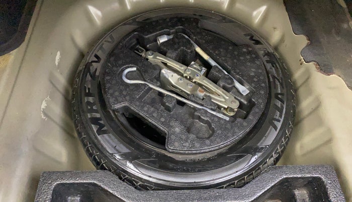 2017 Maruti Ciaz ZDI SHVS, Diesel, Manual, 68,320 km, Spare Tyre