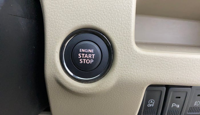 2017 Maruti Ciaz ZDI SHVS, Diesel, Manual, 68,320 km, Keyless Start/ Stop Button