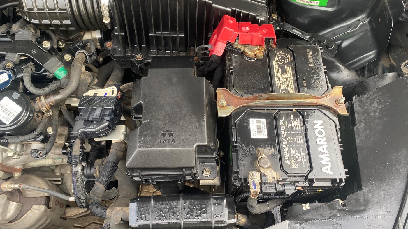 2021 Tata ALTROZ XT PETROL, Petrol, Manual, 36,994 km, Engine View - Left