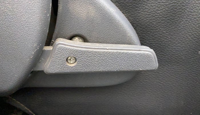 2012 Maruti Alto 800 LXI, Petrol, Manual, 81,974 km, Driver Side Adjustment Panel