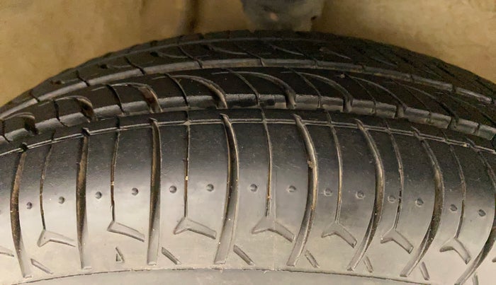 2012 Maruti Alto 800 LXI, Petrol, Manual, 81,974 km, Right Front Tyre Tread
