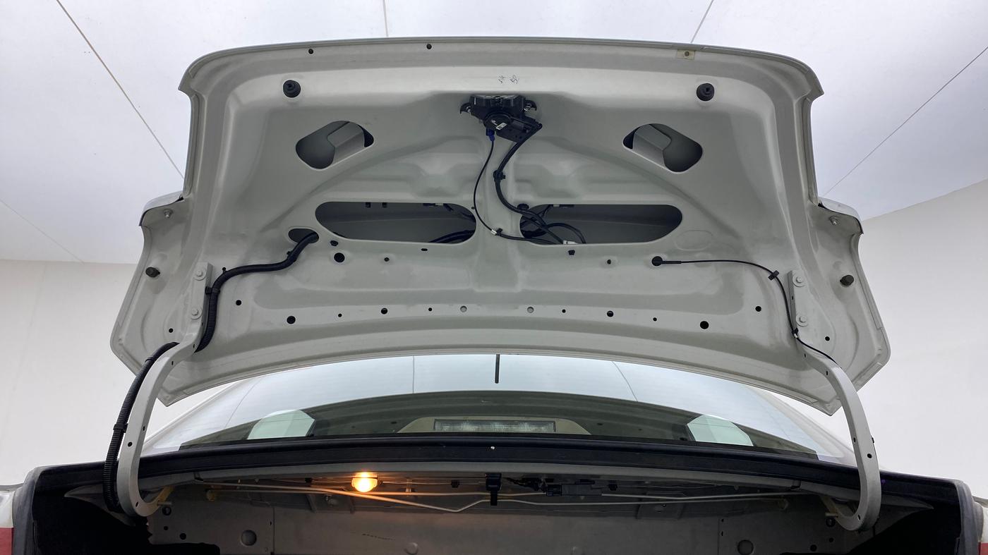 2017 Maruti Dzire ZXI AMT, Petrol, Automatic, 35,417 km, Boot Door Open