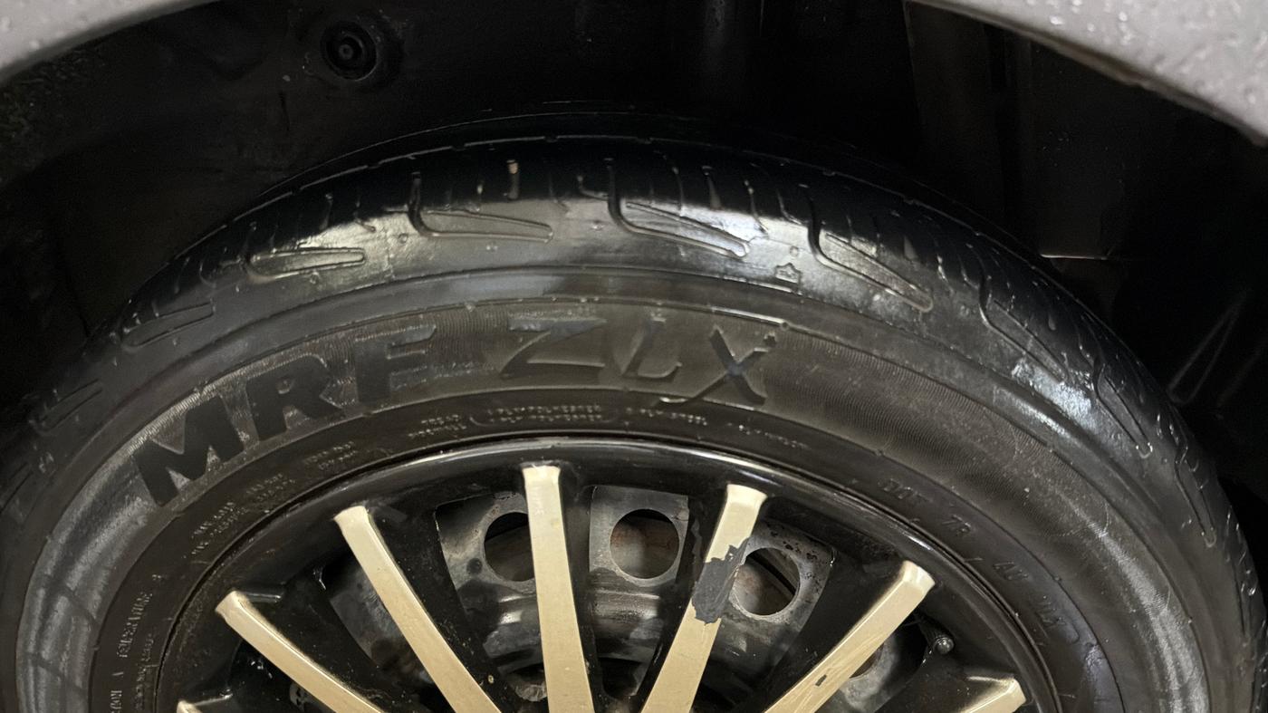 2016 Maruti Celerio VXI AMT, CNG, Automatic, 67,021 km, Left Rear Tyre Tread