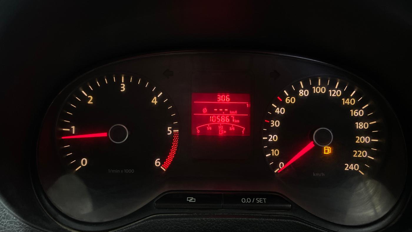 2013 Volkswagen Polo COMFORTLINE 1.2L, Diesel, Manual, 1,05,849 km, Odometer Image