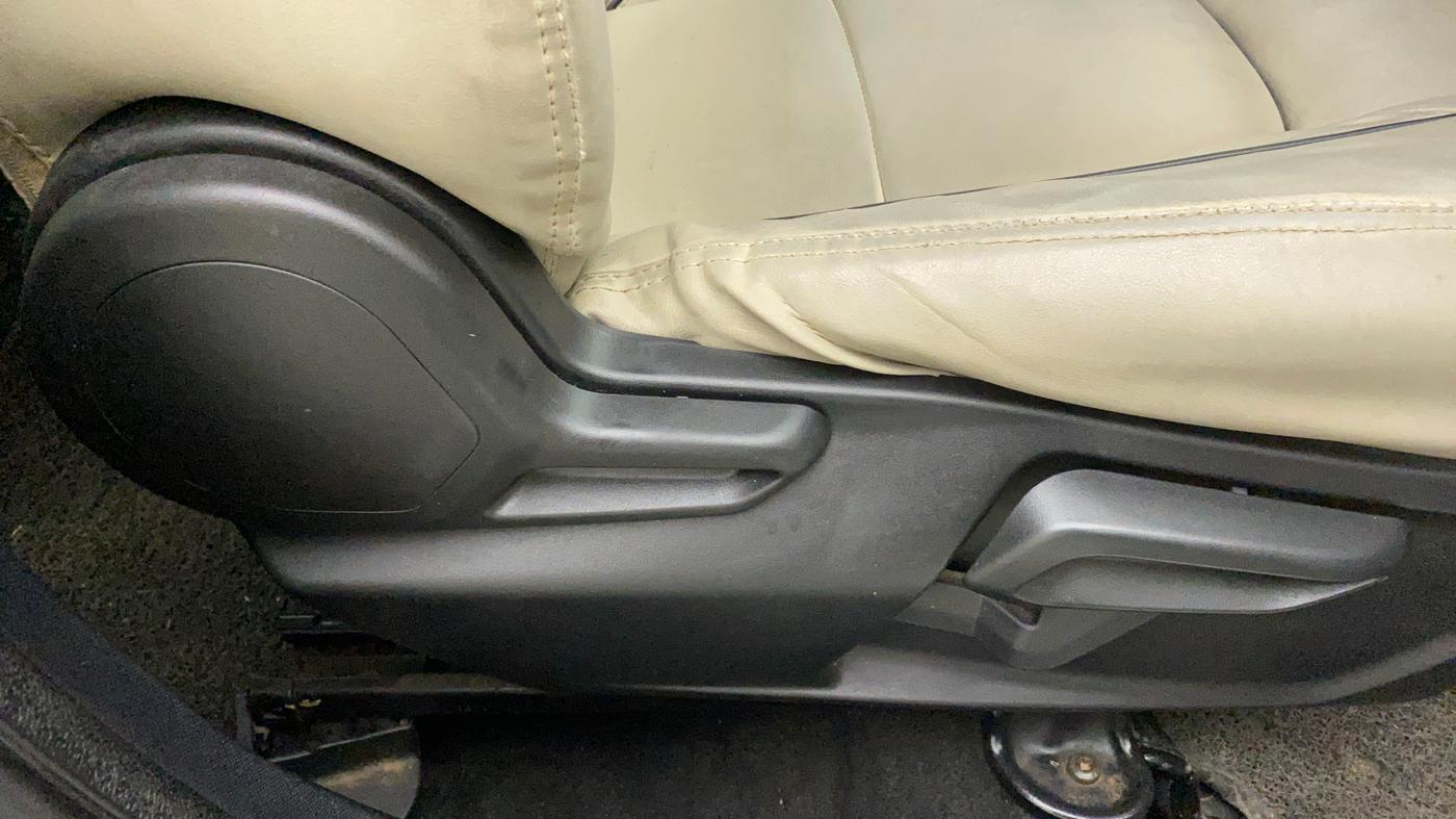 2020 Tata NEXON XZ PLUS PETROL, Petrol, Manual, 62,836 km, Driver Side Adjustment Panel
