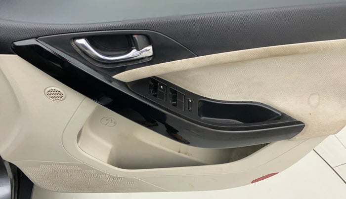 2020 Tata NEXON XZ PLUS PETROL, Petrol, Manual, 62,836 km, Driver Side Door Panels Control