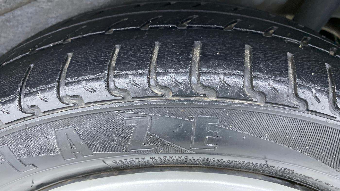 2017 Maruti Wagon R 1.0 VXI, Petrol, Manual, 35,775 km, Left Rear Tyre Tread