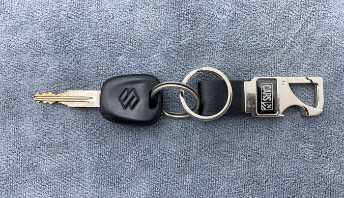 2013 Maruti Alto K10 VXI P, Petrol, Manual, 42,200 km, Key Close Up