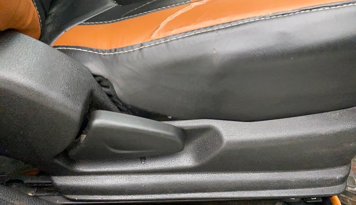 2021 Renault Kwid CLIMBER 1.0 AMT (O), Petrol, Automatic, 15,048 km, Driver Side Adjustment Panel