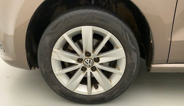 2017 Volkswagen Polo HIGHLINE1.2L, Petrol, Manual, 54,287 km, Left Front Wheel