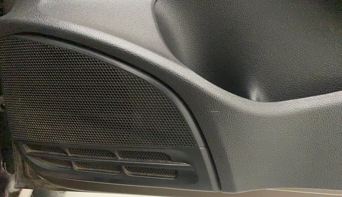 2017 Volkswagen Polo HIGHLINE1.2L, Petrol, Manual, 54,287 km, Speaker