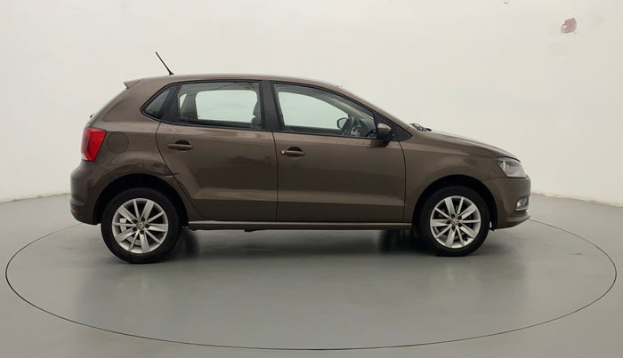 2017 Volkswagen Polo HIGHLINE1.2L, Petrol, Manual, 54,287 km, Right Side