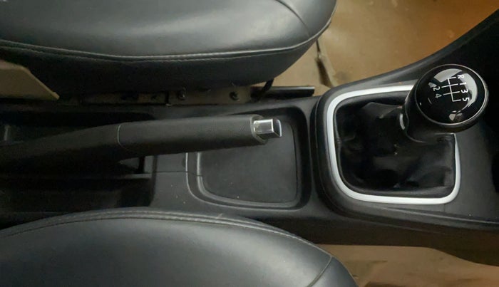 2017 Volkswagen Polo HIGHLINE1.2L, Petrol, Manual, 54,287 km, Gear Lever