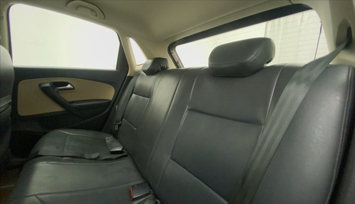 2017 Volkswagen Polo HIGHLINE1.2L, Petrol, Manual, 54,287 km, Right Side Rear Door Cabin