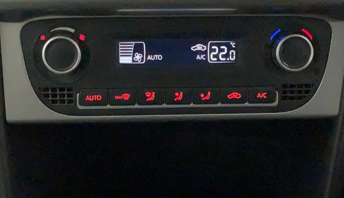 2017 Volkswagen Polo HIGHLINE1.2L, Petrol, Manual, 54,287 km, Automatic Climate Control