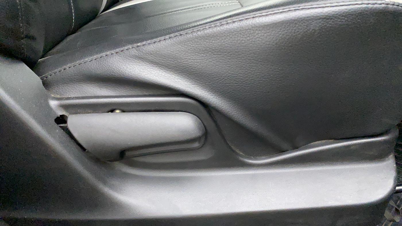 2012 Maruti Swift VXI D, Petrol, Manual, 74,741 km, Driver Side Adjustment Panel