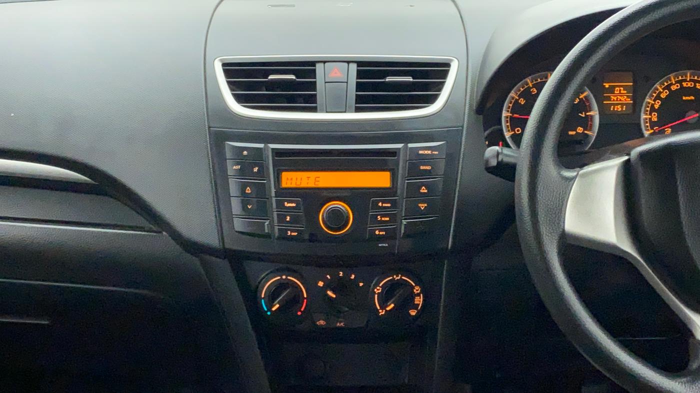2012 Maruti Swift VXI D, Petrol, Manual, 74,741 km, Air Conditioner