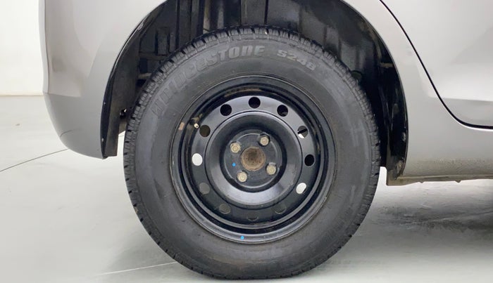 2012 Maruti Swift VXI D, Petrol, Manual, 74,741 km, Right Rear Wheel