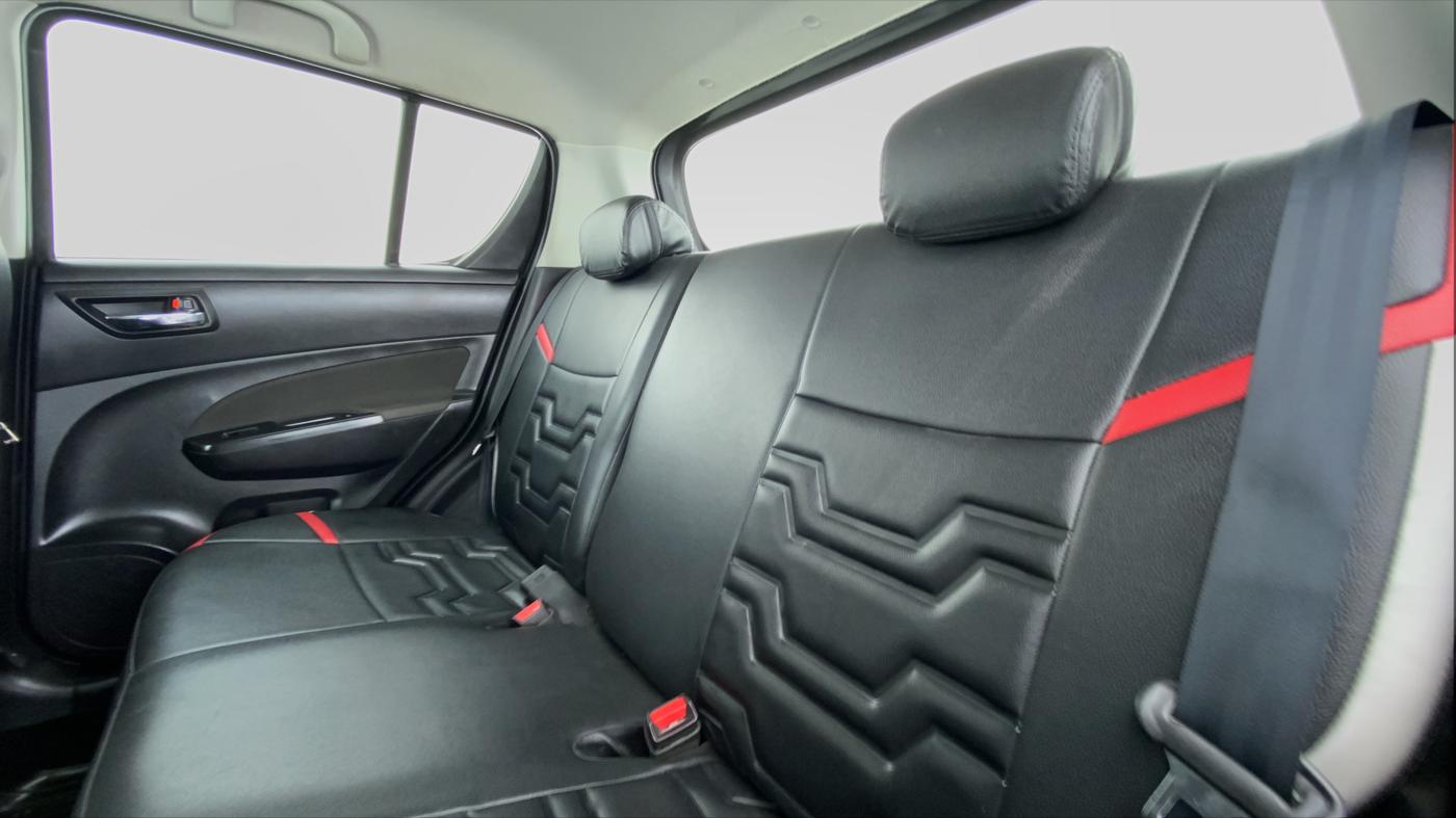 2017 Maruti Swift VXI D, Petrol, Manual, 88,512 km, Right Side Rear Door Cabin
