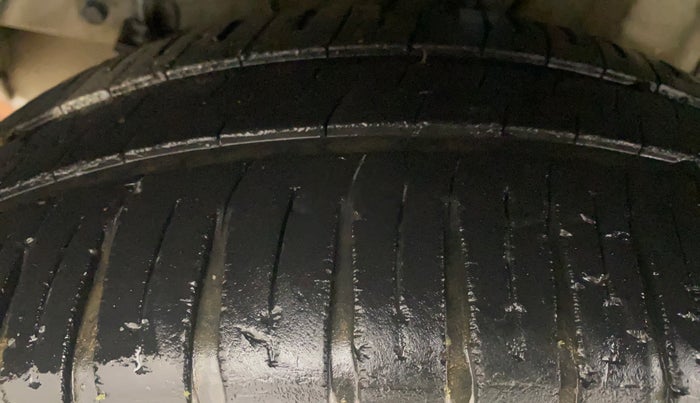 2018 Hyundai Elite i20 MAGNA EXECUTIVE 1.2, Petrol, Manual, 66,903 km, Right Rear Tyre Tread