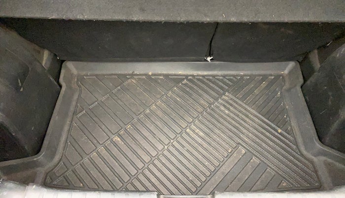 2021 Toyota Glanza G, Petrol, Manual, 51,252 km, Boot Inside