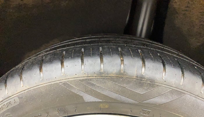 2021 Toyota Glanza G, Petrol, Manual, 51,252 km, Left Rear Tyre Tread