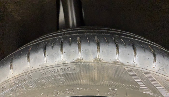 2021 Toyota Glanza G, Petrol, Manual, 51,252 km, Right Rear Tyre Tread