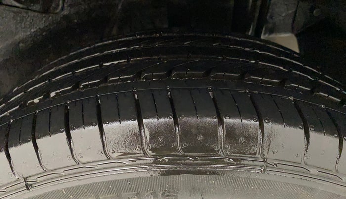 2018 Tata NEXON XE PETROL, Petrol, Manual, 17,747 km, Left Rear Tyre Tread