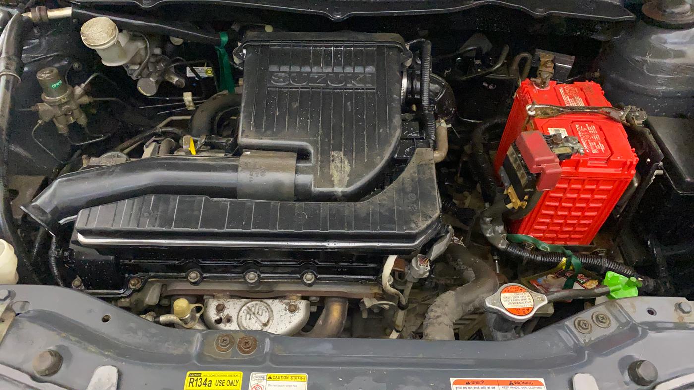 2014 Maruti Swift VXI, Petrol, Manual, 43,849 km, Engine View