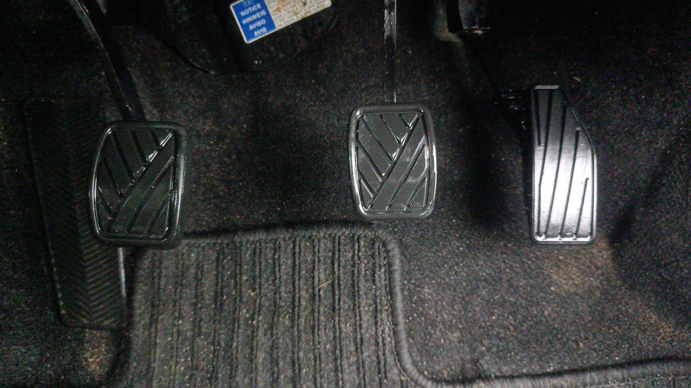 2017 Maruti Baleno DELTA PETROL 1.2, Petrol, Manual, 29,586 km, Pedals
