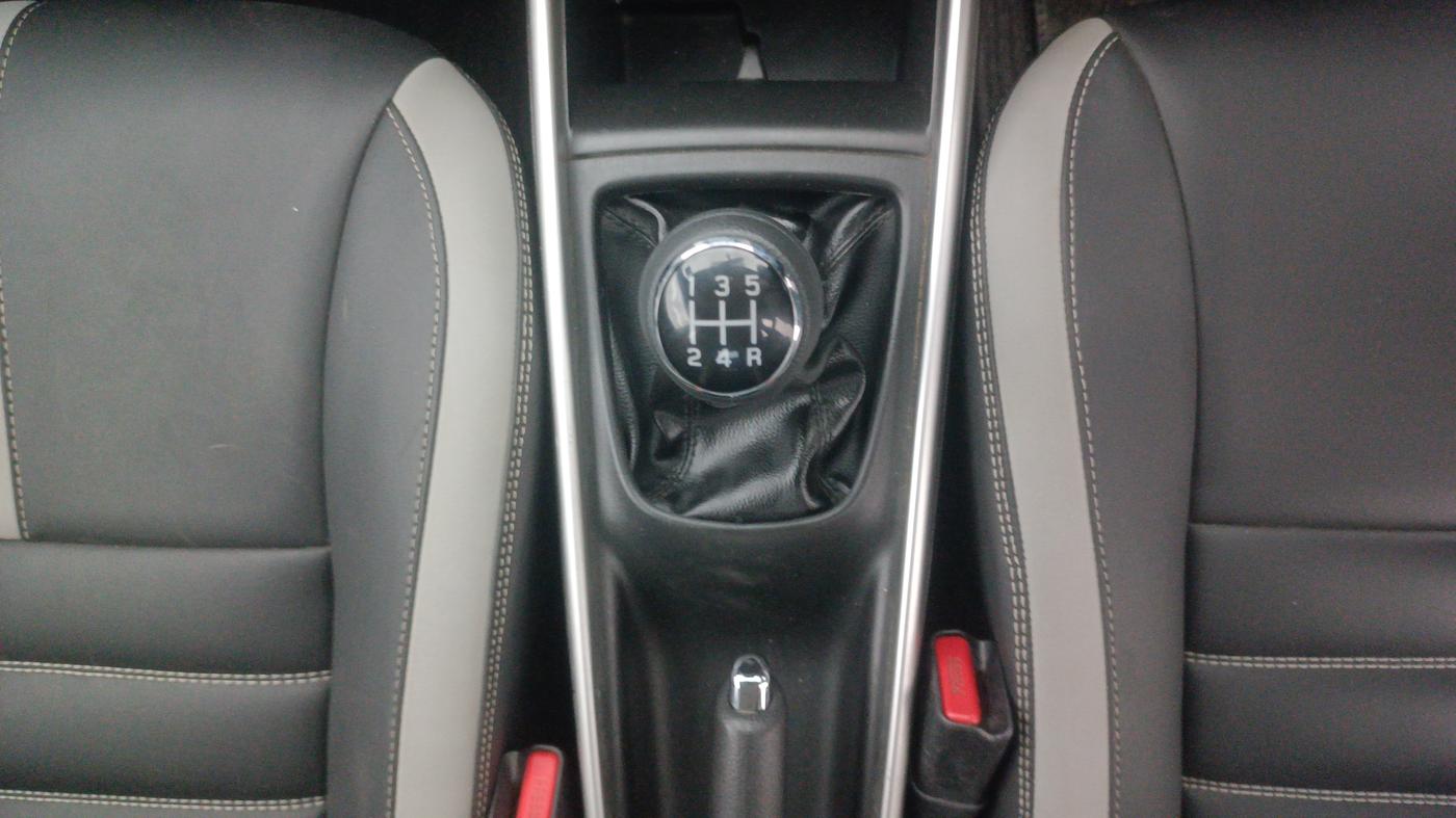2017 Maruti Baleno DELTA PETROL 1.2, Petrol, Manual, 29,586 km, Gear Lever